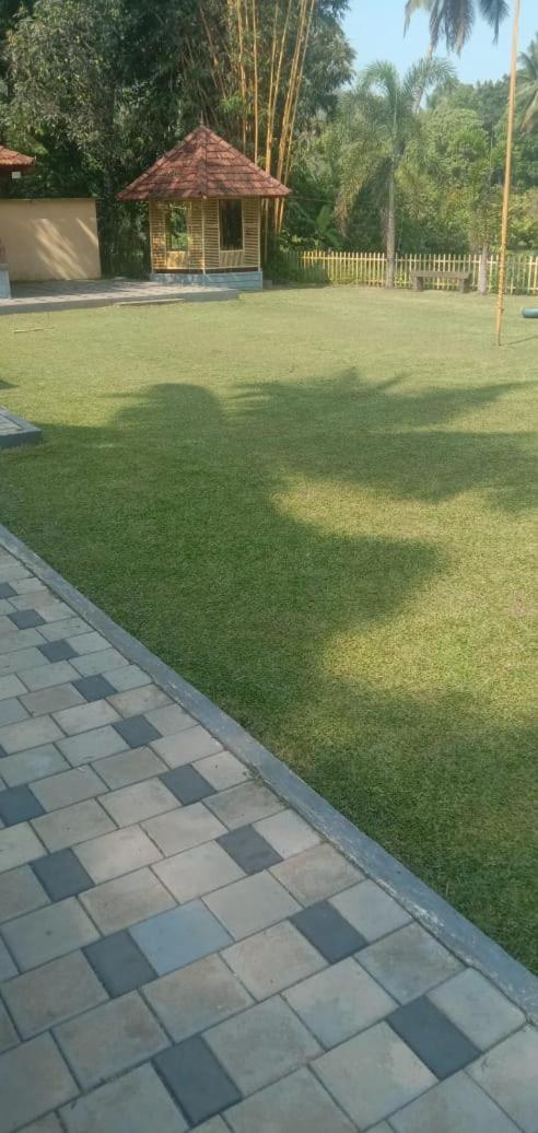 Sparrow Vale Resort Kotamangalam Екстериор снимка