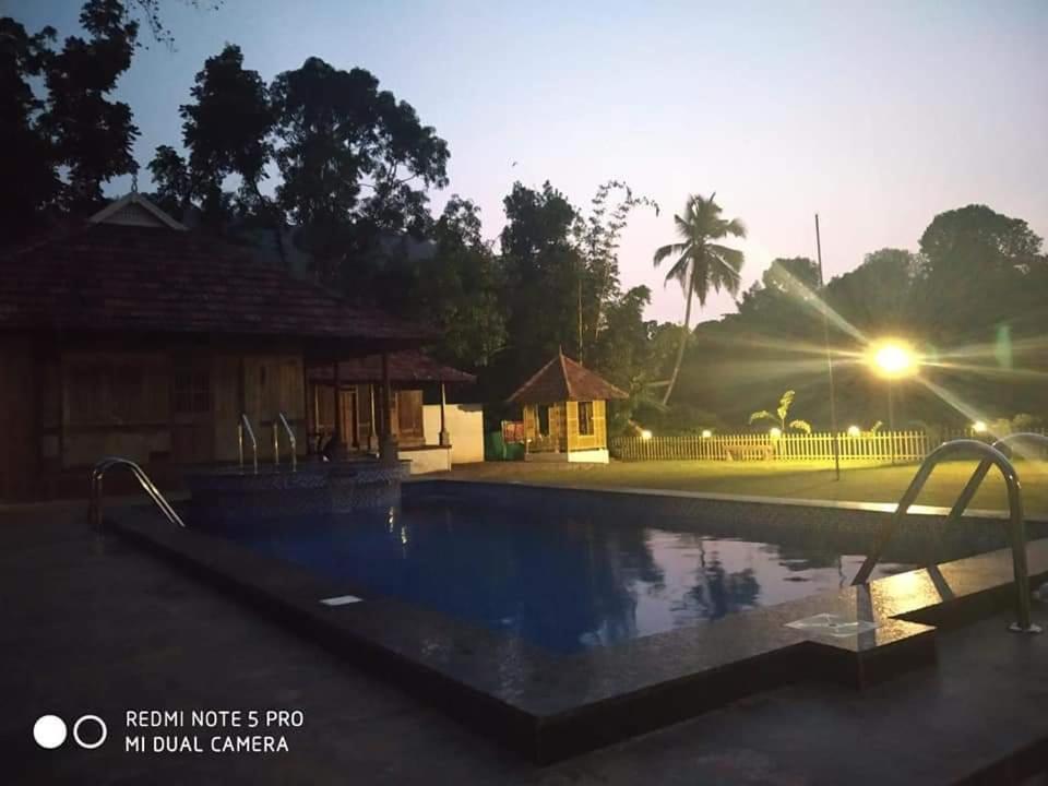Sparrow Vale Resort Kotamangalam Екстериор снимка