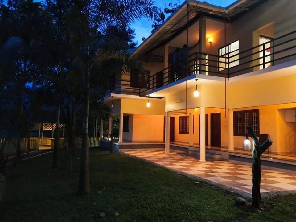 Sparrow Vale Resort Kotamangalam Екстериор снимка